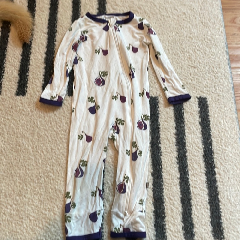 Kyte BABY 18-24M long sleeve romper